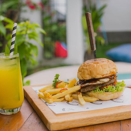 What The Duck Backpackers Canggu Esterno foto