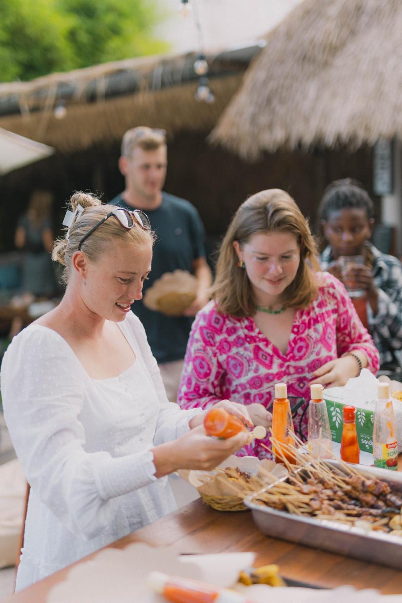 What The Duck Backpackers Canggu Esterno foto