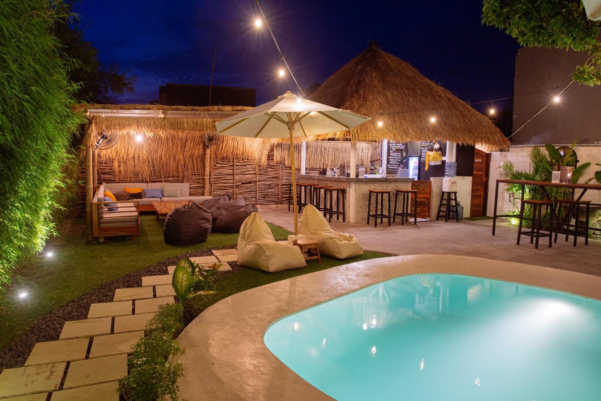 What The Duck Backpackers Canggu Esterno foto