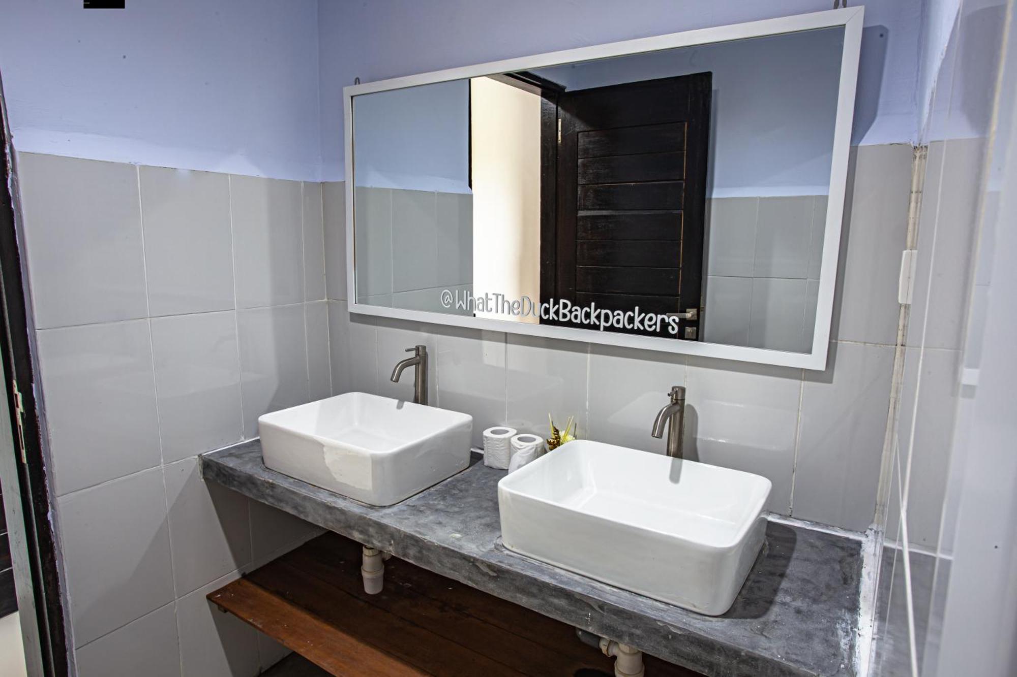 What The Duck Backpackers Canggu Esterno foto